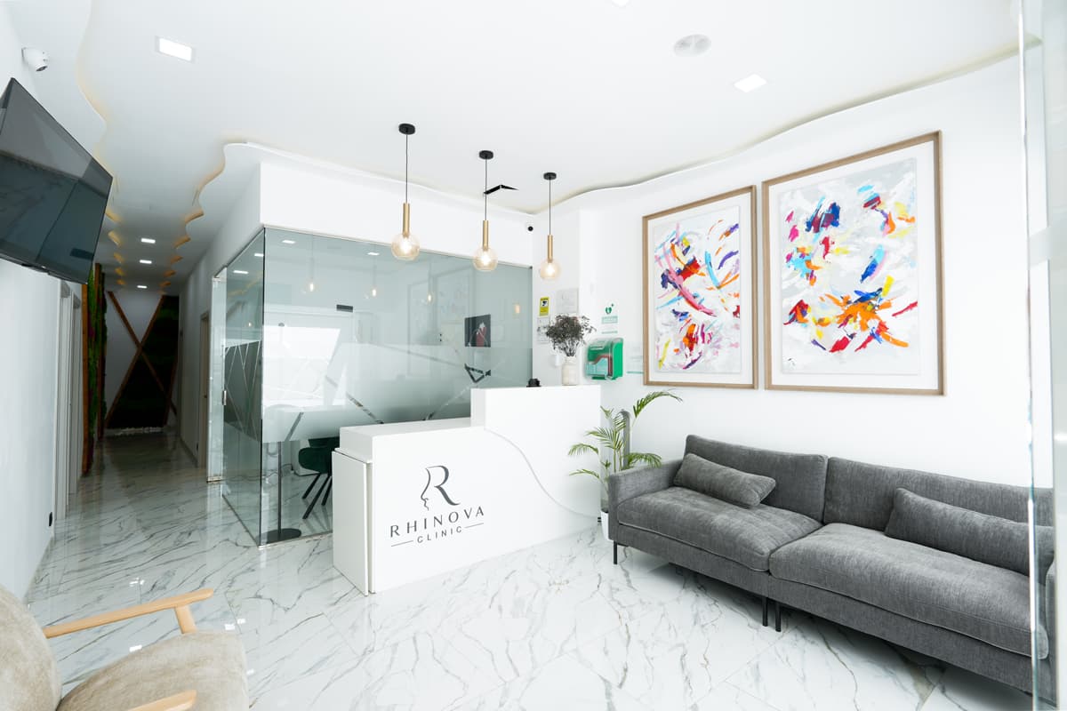 rhinova8